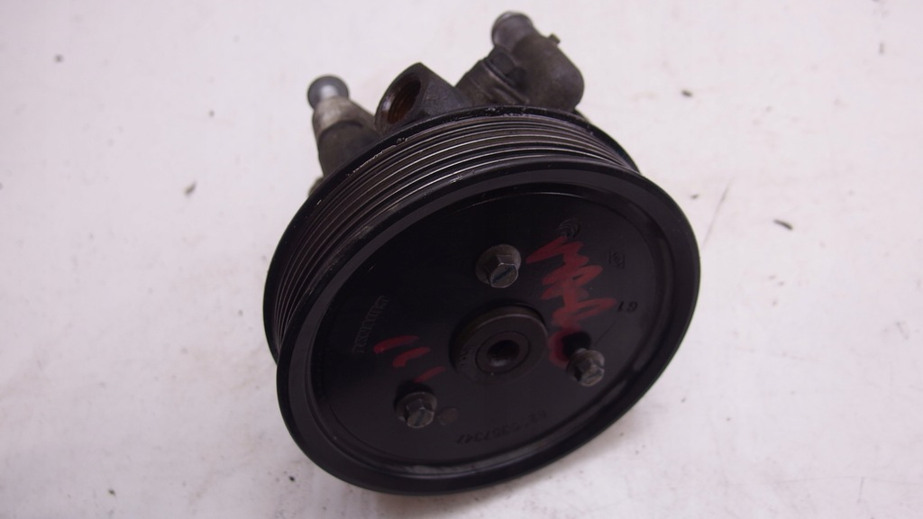 фото №1, Renault master iii 2.3 dci насос підсилювача