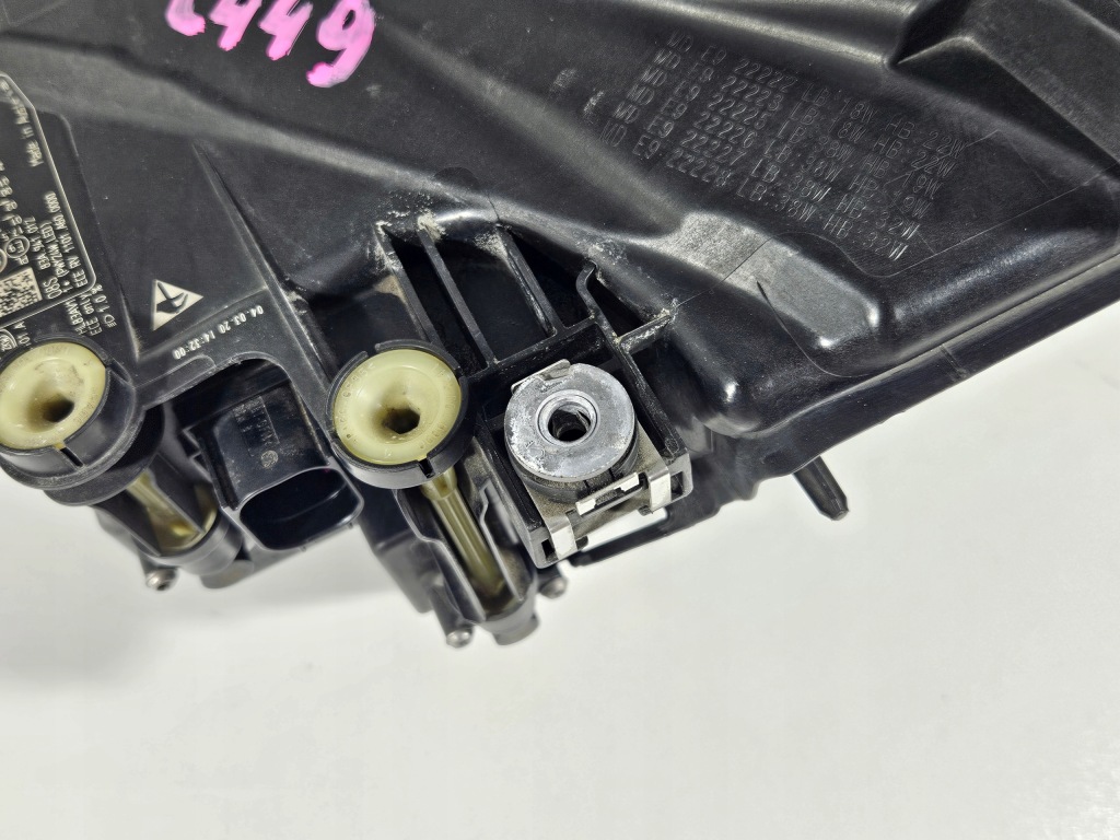 Купити Фара правий перед передня audi q3 2 83a full led cala європа