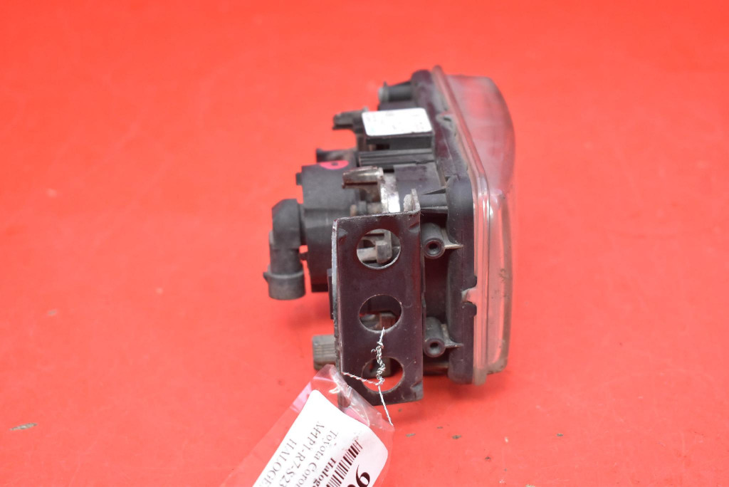 фото №4, Противотуманная фара правый перед передний 8121002051 toyota corolla e12 00-08