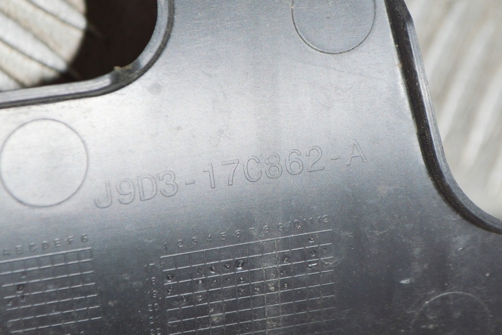 фото №6, Jaguar i-pace x590 ev400 awd передний правый кронштейн бампера j9d3-17c862-a