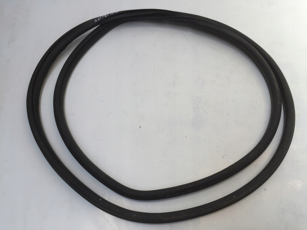 фото №1, Suzuki sx4 s-cross 2017 прокладка двері задня права