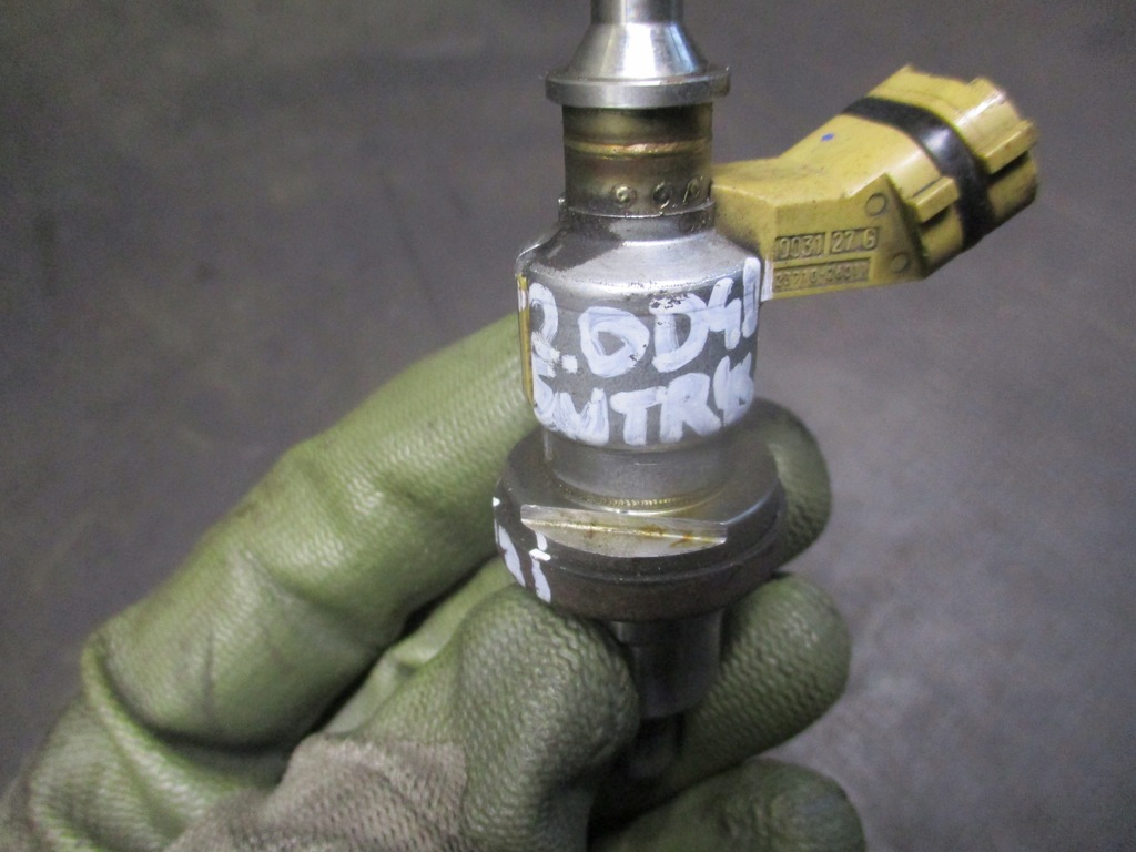 фото №5, Инжектор 5 , 23710-26011 toyota corolla verso ii 2.0 d4d 04-09 r.