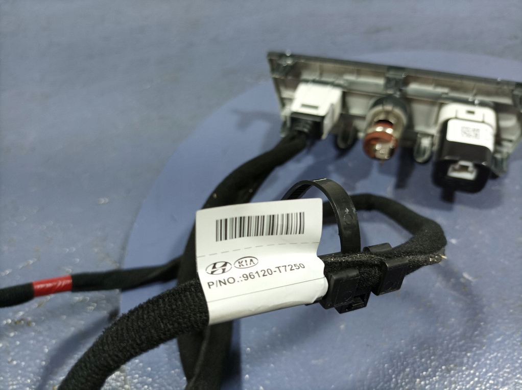 фото №8, Hyundai i20 iii 20- разъём прикуривателя usb 96125-q0020 96120-t7250