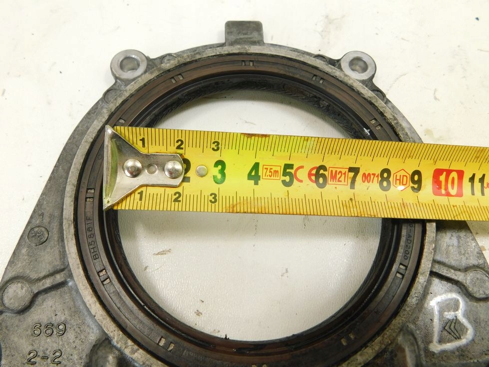 фото №9, Корпус ущільнювач вала nissan navara 2.5 dci