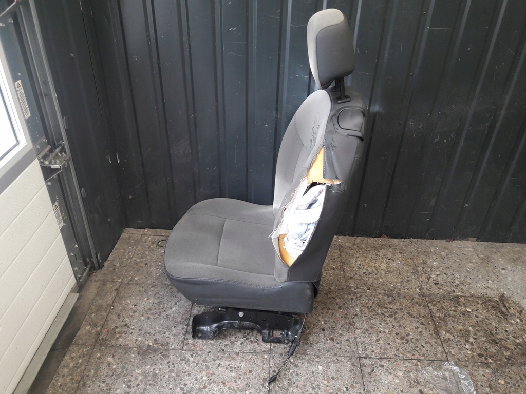 фото №6, Сиденье левый перед renault twingo ii 3d