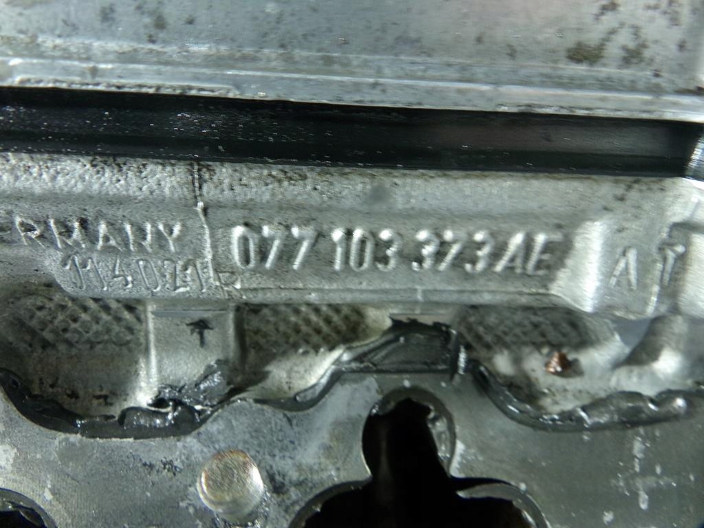 фото №5, Audi a8 d2 3.7 v8 головка двигателя 077103373ae