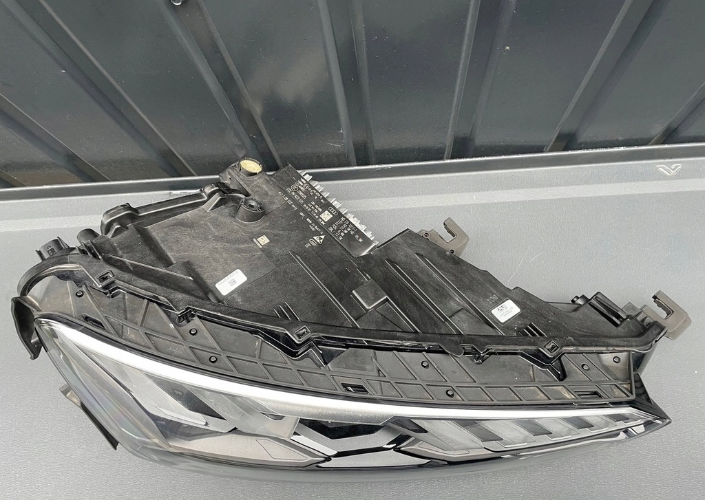 фото №6, Лампа права перед передня audi e-tron gt full led matrix 4j3941036 idealna