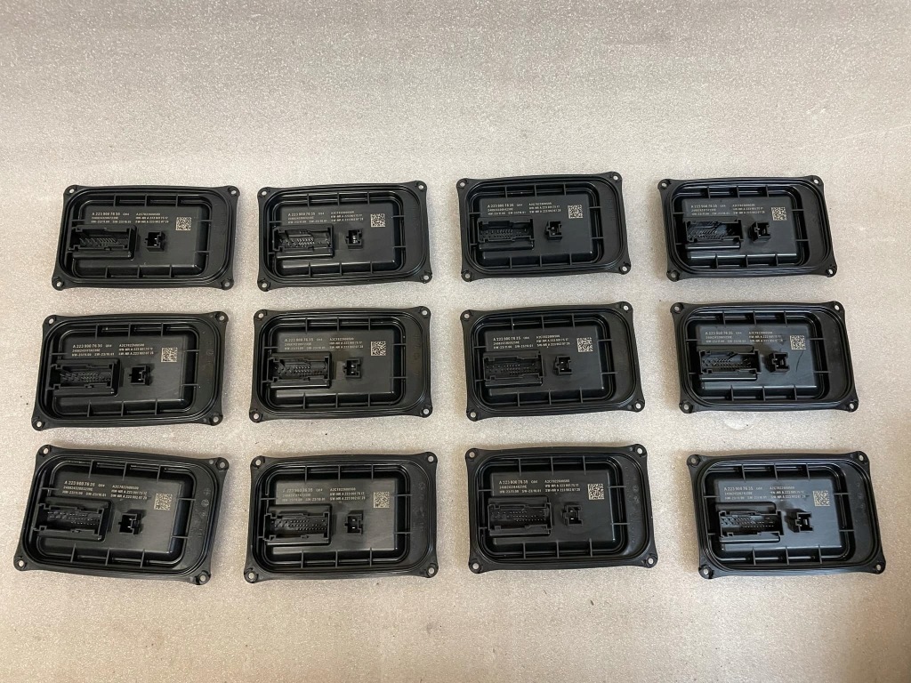 фото №2, Mercedes benz преобразователь модуль led a2239007635