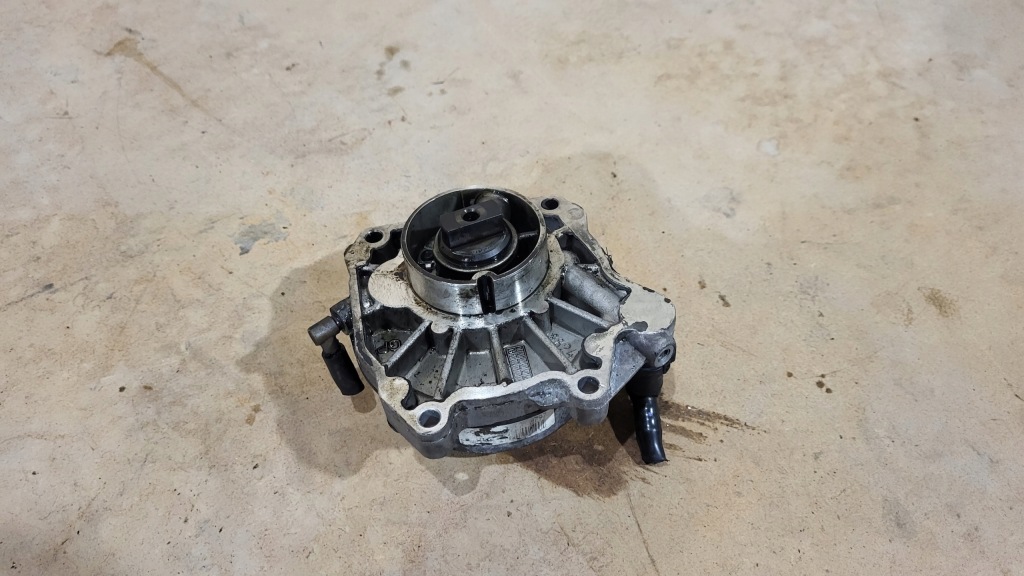 фото №1, Насос вакуум opel vectra c lift signum 1,9 cdti 16v