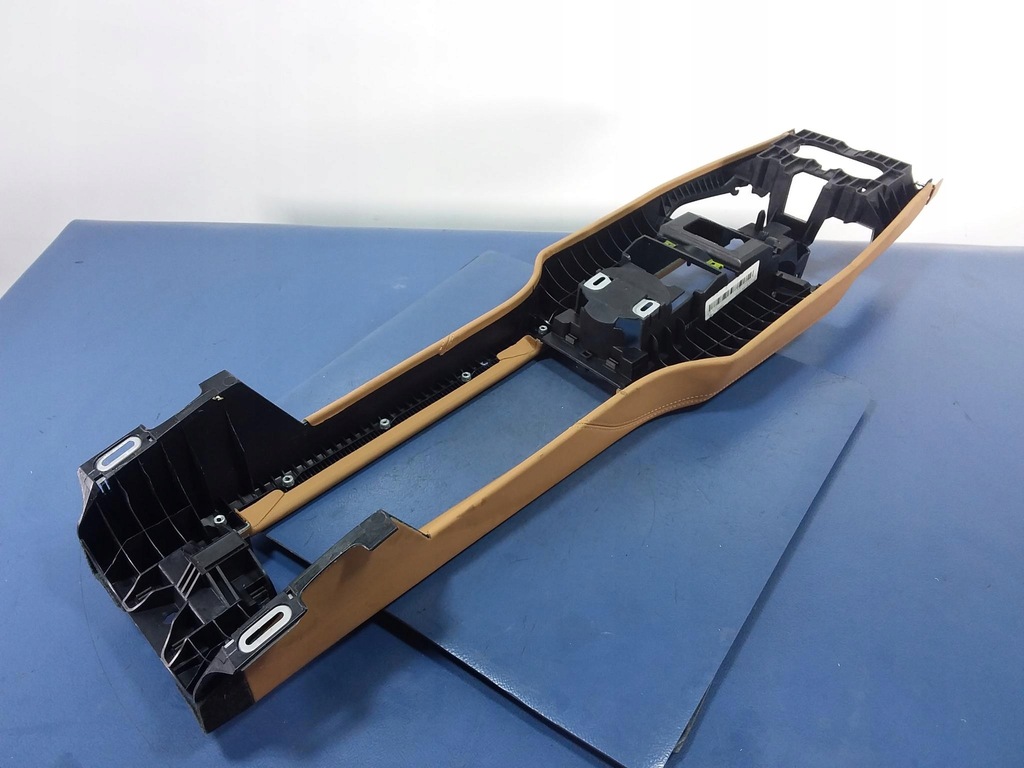 фото №6, Porsche panamera i 970 тунель середній задній cognac