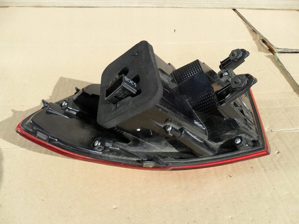 фото №14, Vw passat b8 kombi лампа левая задняя 3g9945095d