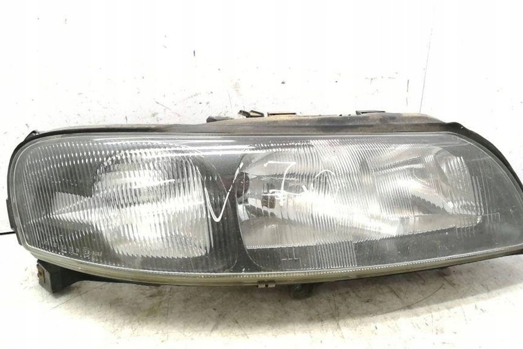 фото №8, Лампа права передня volvo v70 ii sw e29029 1.98l бензиновий 132kw 2001