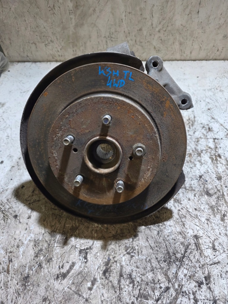 фото №1, Suzuki kizashi 2.4 поворотний кулак ступиця лівий задня awd