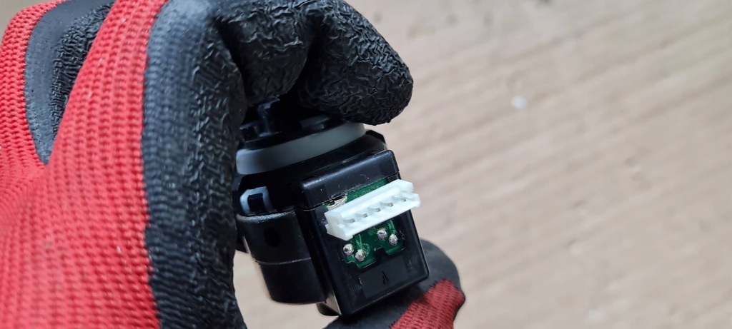 фото №11, Sq8 4m rsq8 q8 моторчик регулировки лампы 92002641 vw audi