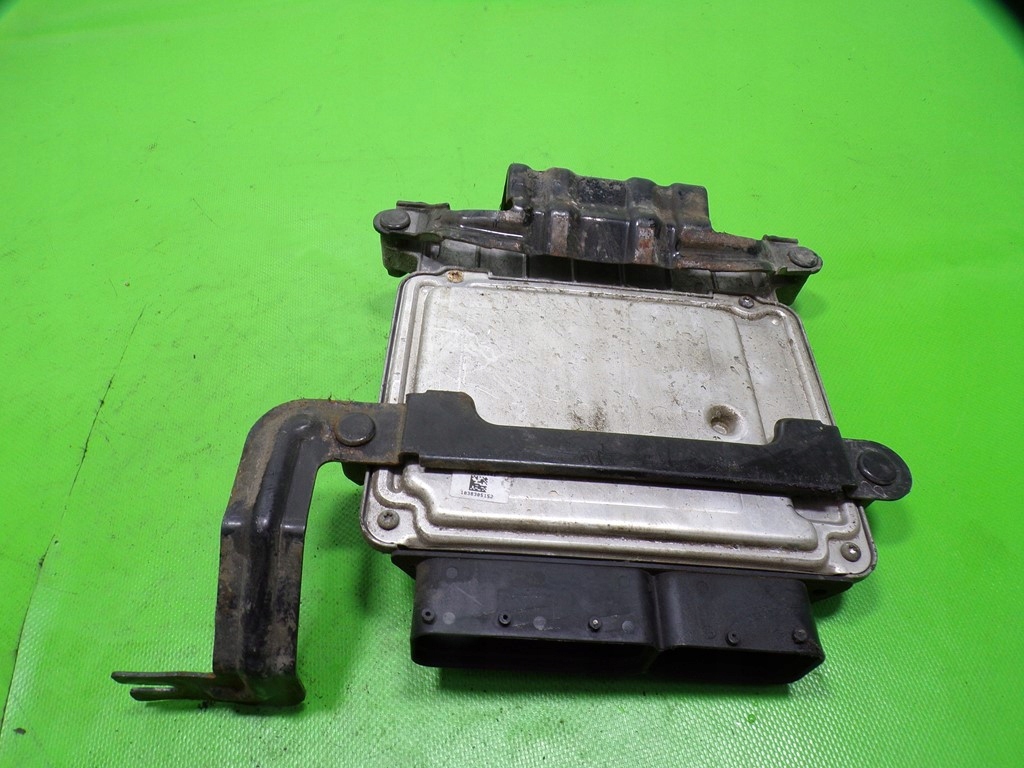 фото №5, Hyundai i20 1.3 бензин бортовой компьютер блок управления двигателя 3911003345