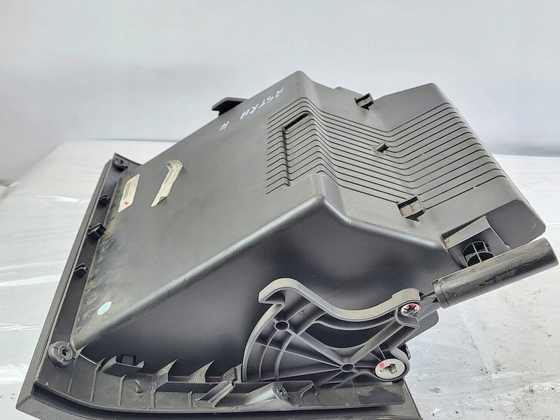 фото №10, Бардачок главный бардачок правый пассажира 13191459 opel astra iii h gtc a04