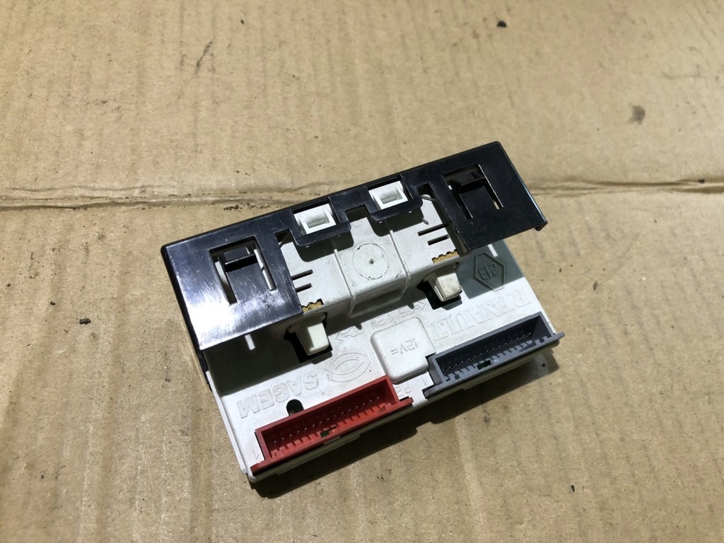 фото №3, Дисплей часы renault scenic i 7700428029a