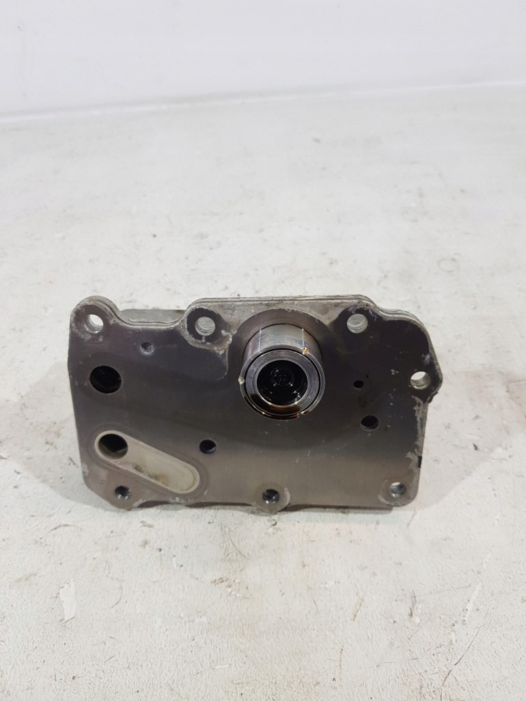 Радиатор масла g4d3-6a642-bb jaguar e-pace land rover 2.0t pt204 Недорого