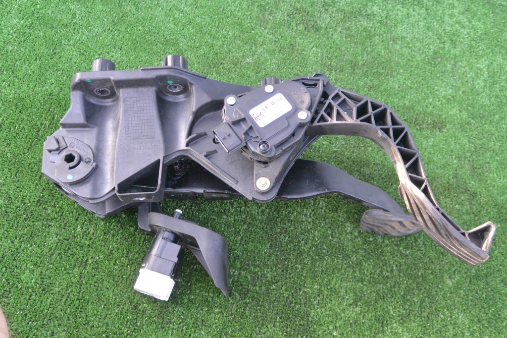 фото №3, Педаль газу гальма kpl dacia renault duster ii eu