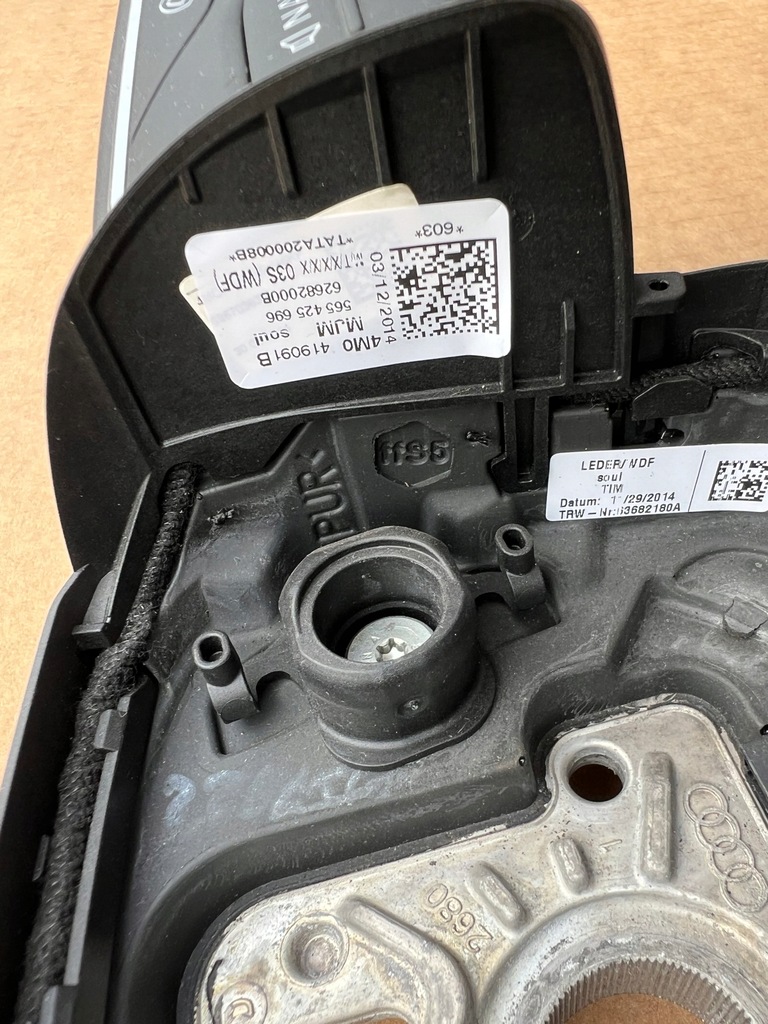 фото №5, Audi a4 b9 q7 повітропровід пелюстки перемикання 3041km 4m0419091b