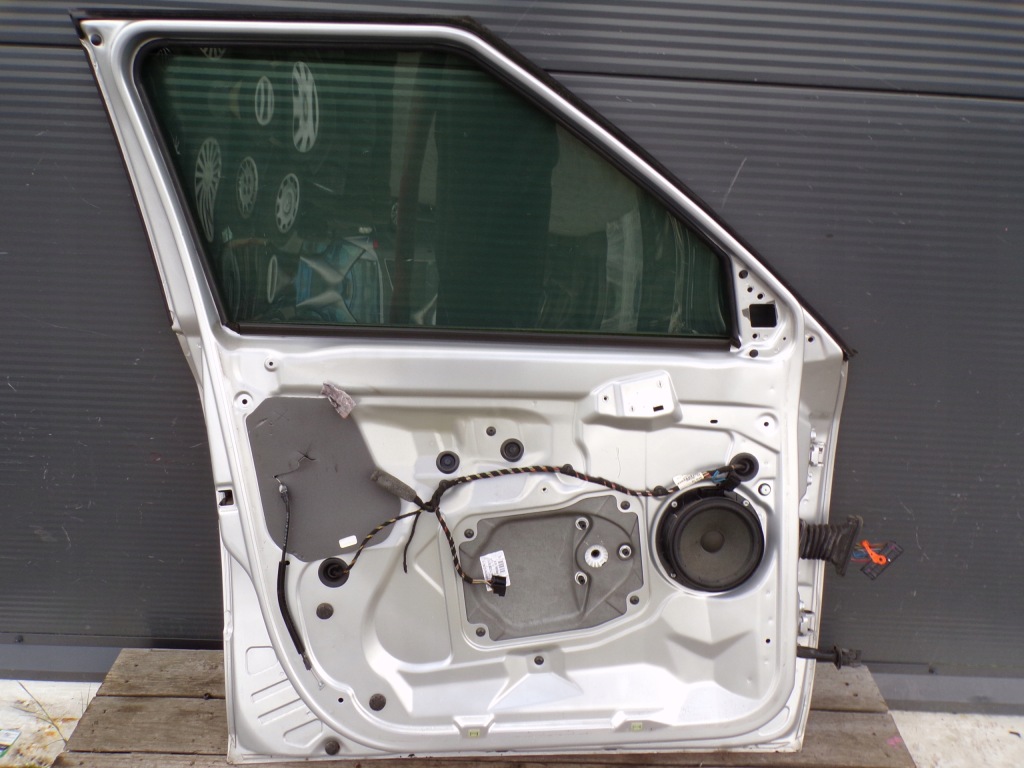 Двері ліва передні skoda fabia 2 ii колір 9156 Ціна