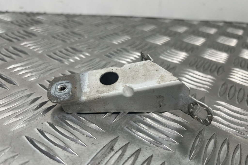 фото №9, Кронштейн передній правого крила bmw 3 touring f31 7255822 3.0l