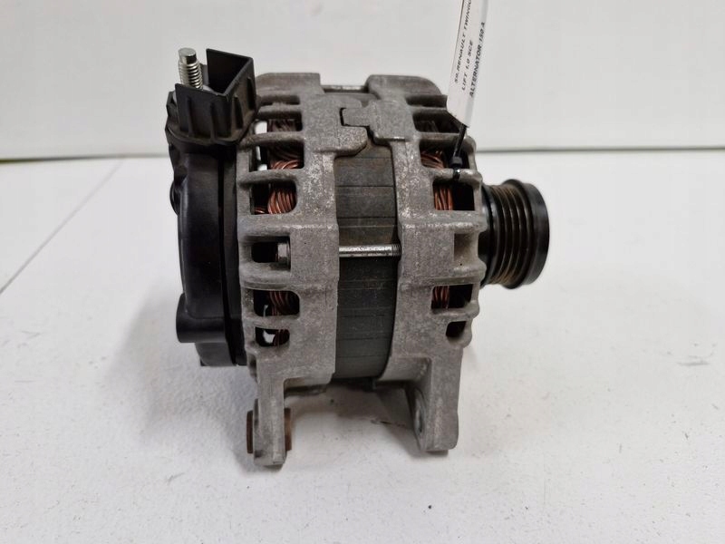 Renault twingo 3 3 рестайлинг  1.0 sce генератор 150a 231008033r с Разборки