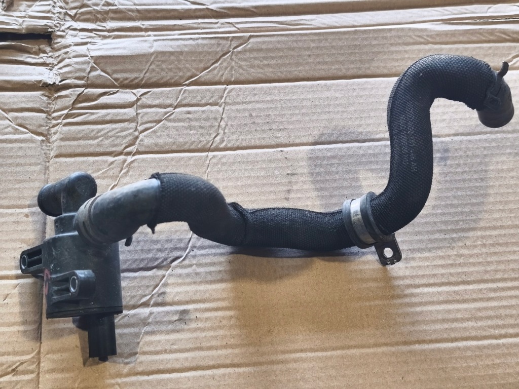 фото №1, Audi a4 a5 a6 клапан электромагнитный воды + провода 4h0121671b