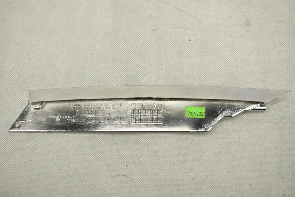 Tesla model s молдинг хром бампера правий перед Доставка