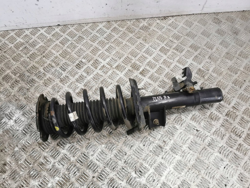 фото №1, Land rover evoque ii 2020 правая сторона амортизатор передний