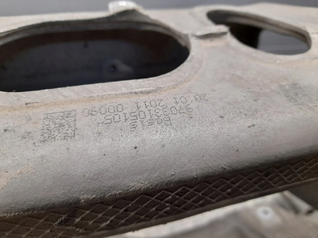 фото №5, Porsche panamera 970 97033105105 балка задні