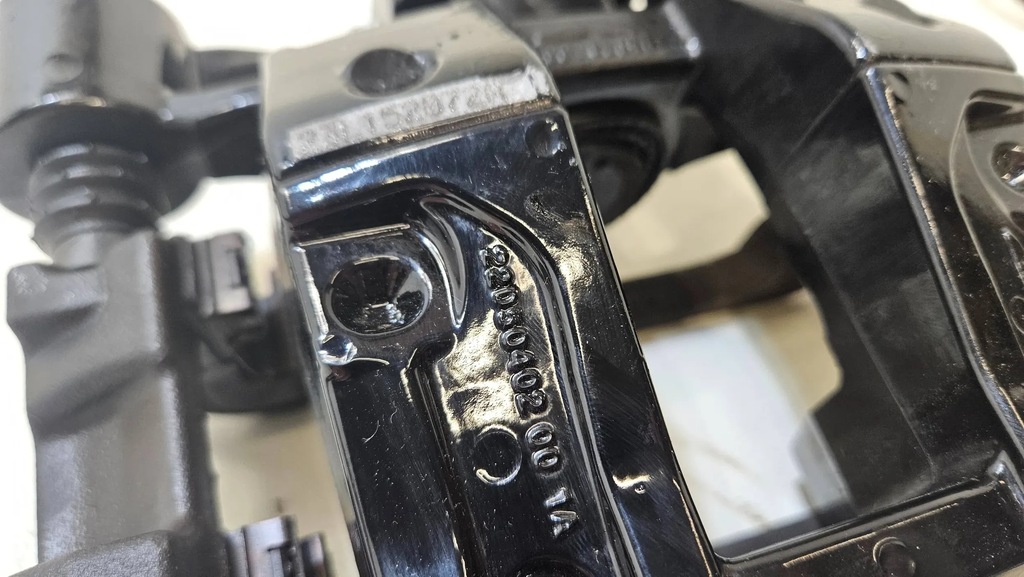 фото №9, Суппорт тормозной aston martin dbx brembo 23l152072a