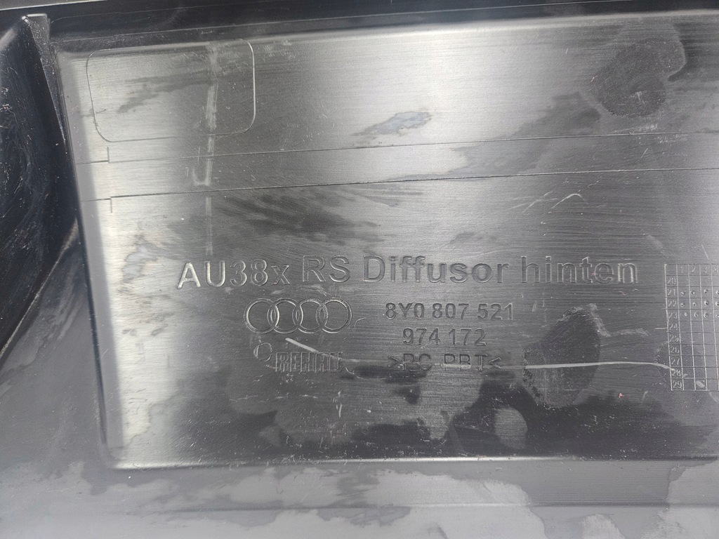 фото №12, Audi rs3 iv 202 - спойлер диффузор накладка бампера задняя 8y0807521