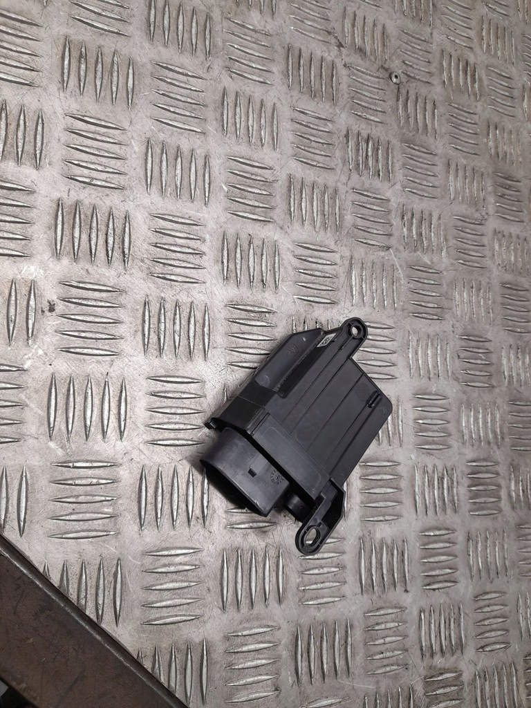 фото №5, Audi q7 4m 2016 перед сторона левая модуль / блок управления сиденье