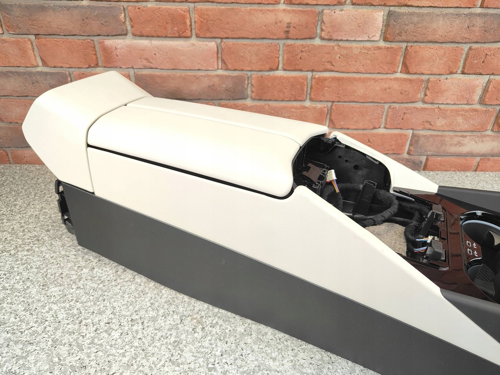 фото №15, Туннель средний bmw 5 g60 g61 подлокотник кожа кожаный белый rauchweiss