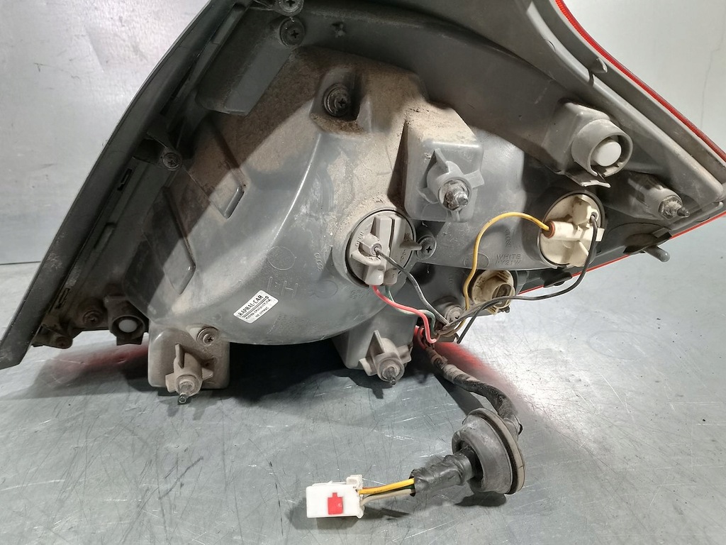 фото №8, Лампа задняя левая kia cee'd i 92401-1h0 хэтчбек