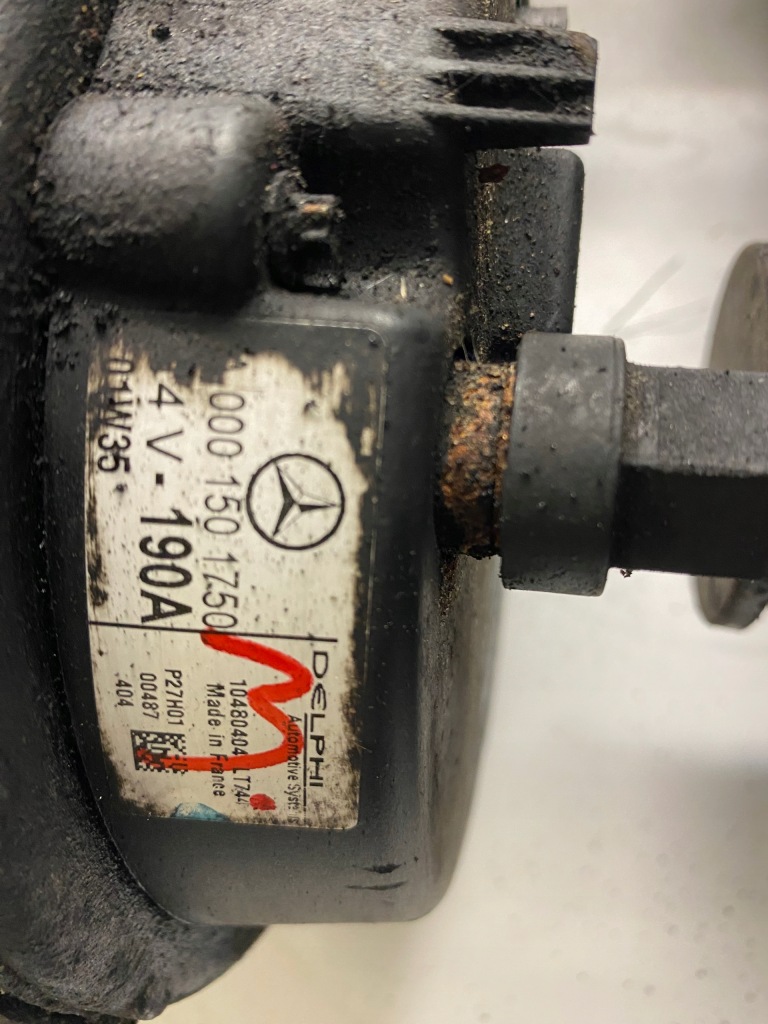 Купить Mercedes ml w163 2.7 cdi w203 2.2 генератор водяной a0001501750 delphi 190a