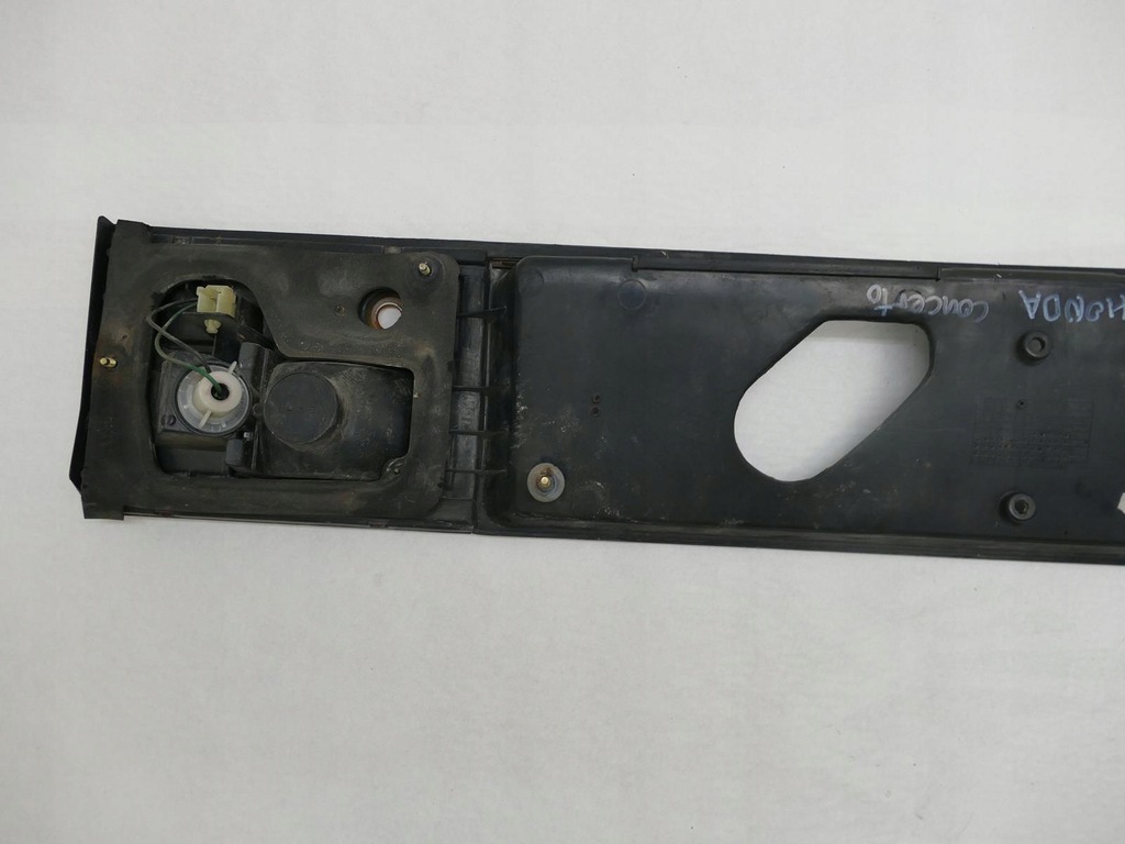 фото №10, Honda concerto hb накладка крышки багажника лампа задняя