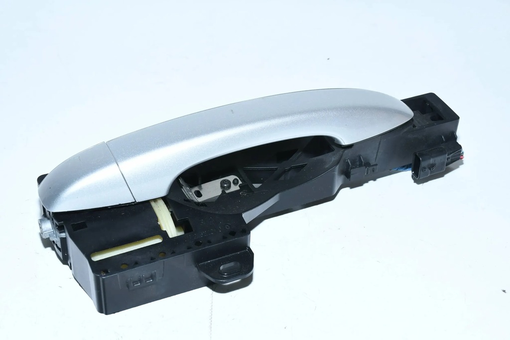 фото №1, Ручка дверь правый перед 806067663r renault espace v europa