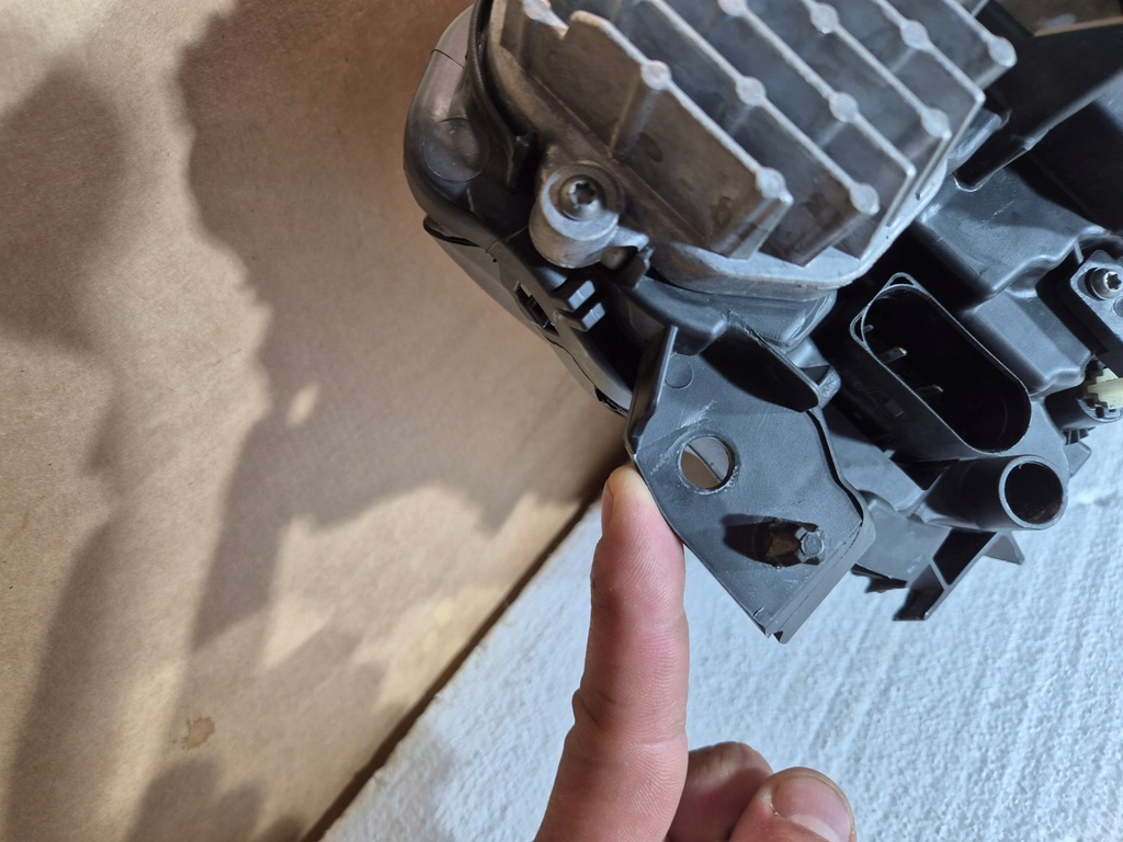 фото №11, Volvo v90 s90 full led 16r . лампа левая перед