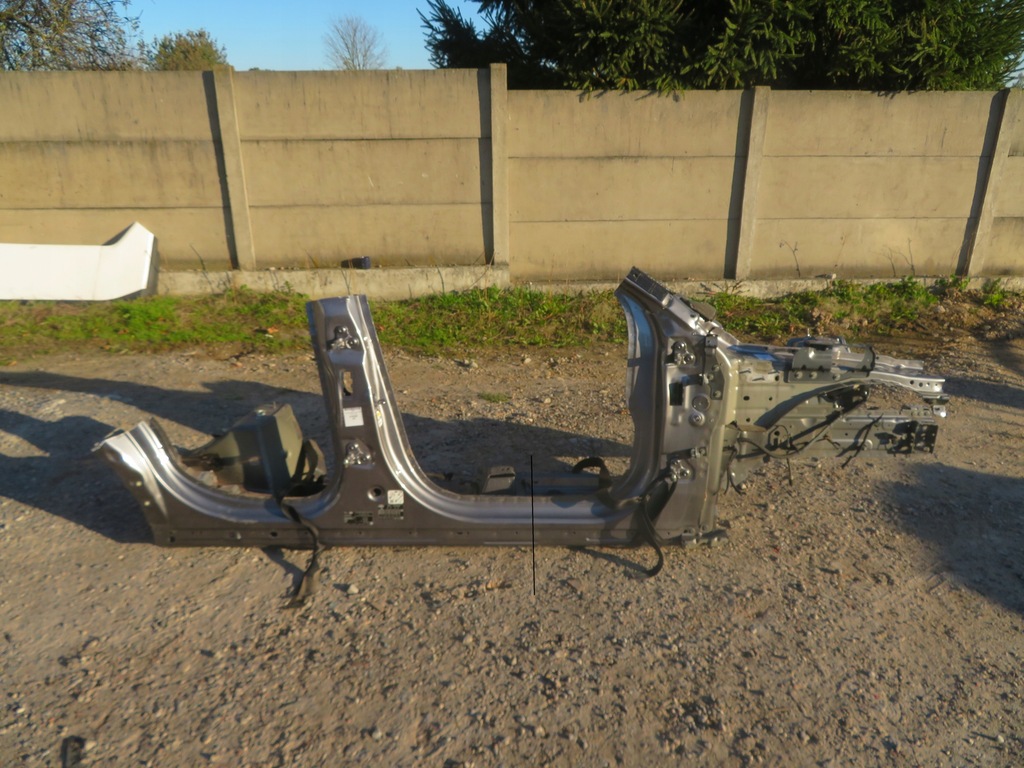 фото №1, Порог блок двигателя правый land rover range rover velar 22r