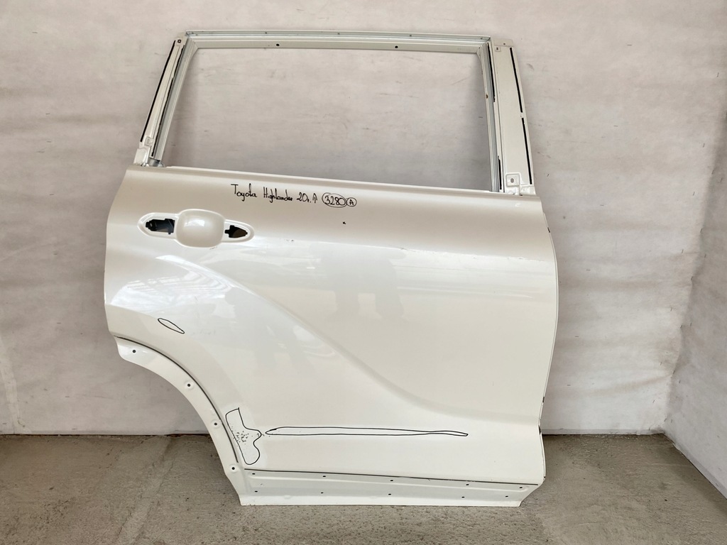 фото №1, Toyota highlander iv 2019r- двері праве задні