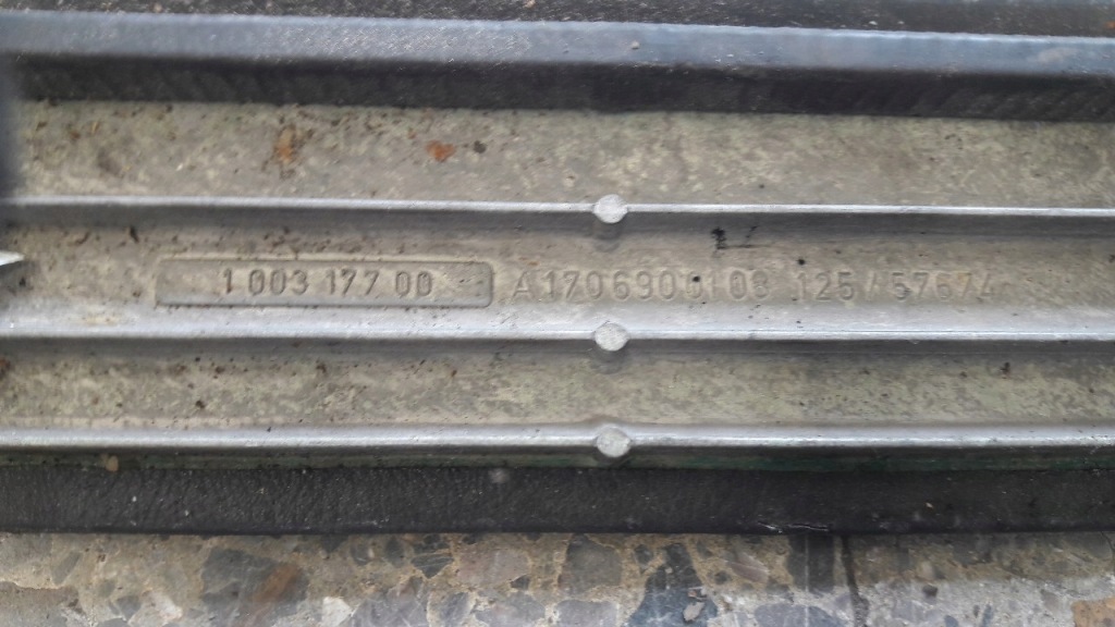 фото №10, A1706900108 молдинг накладка mercedes r170