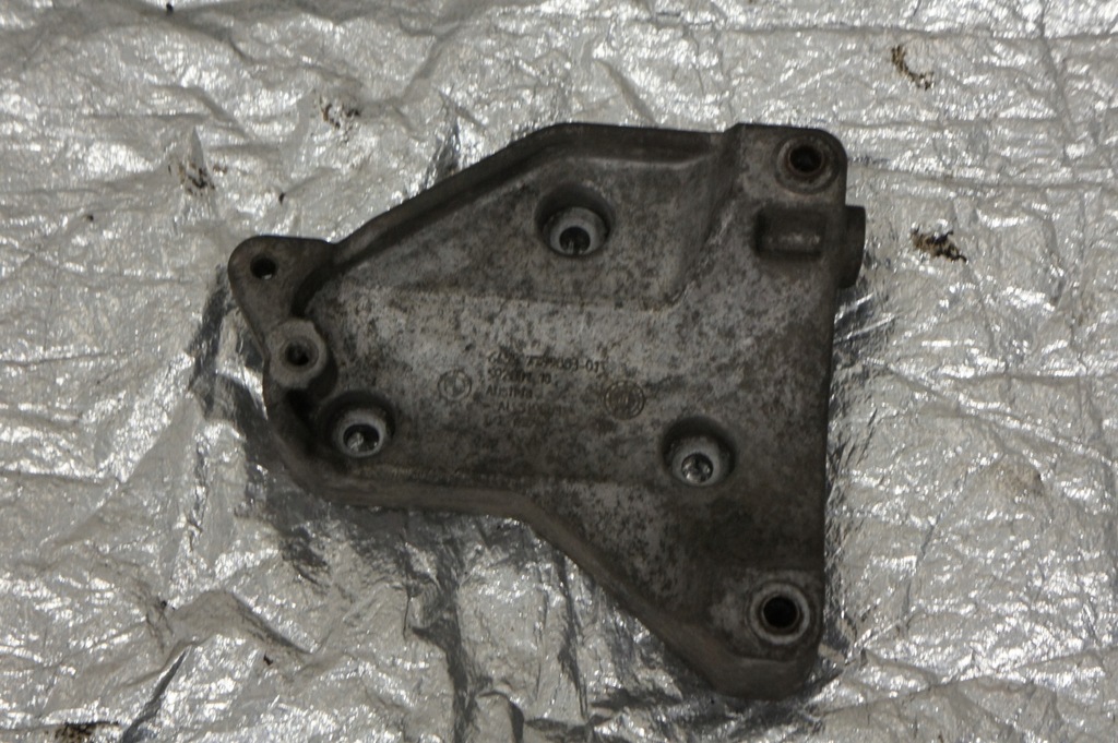 фото №6, Кронштейн кронштейн bmw x5 3,0 e70 64557799863-01