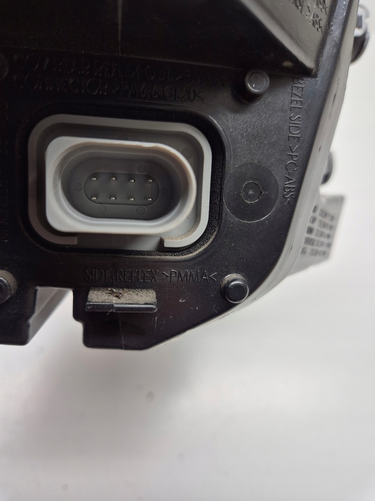 фото №11, Audi tt 8s лампа задняя правая led оригинал europa 8s0945096e