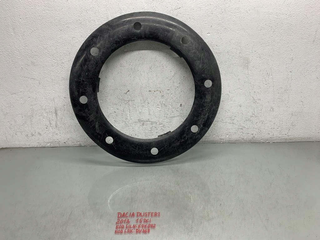 Купити Кронштейн колеса запасного dacia duster i 1.5 dci 13 r 572101538r