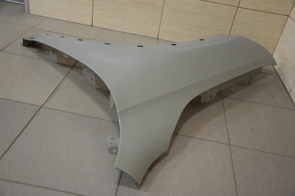 фото №13, Mercedes eqb x243 21-r. передний крыло перед новый oryg. 243