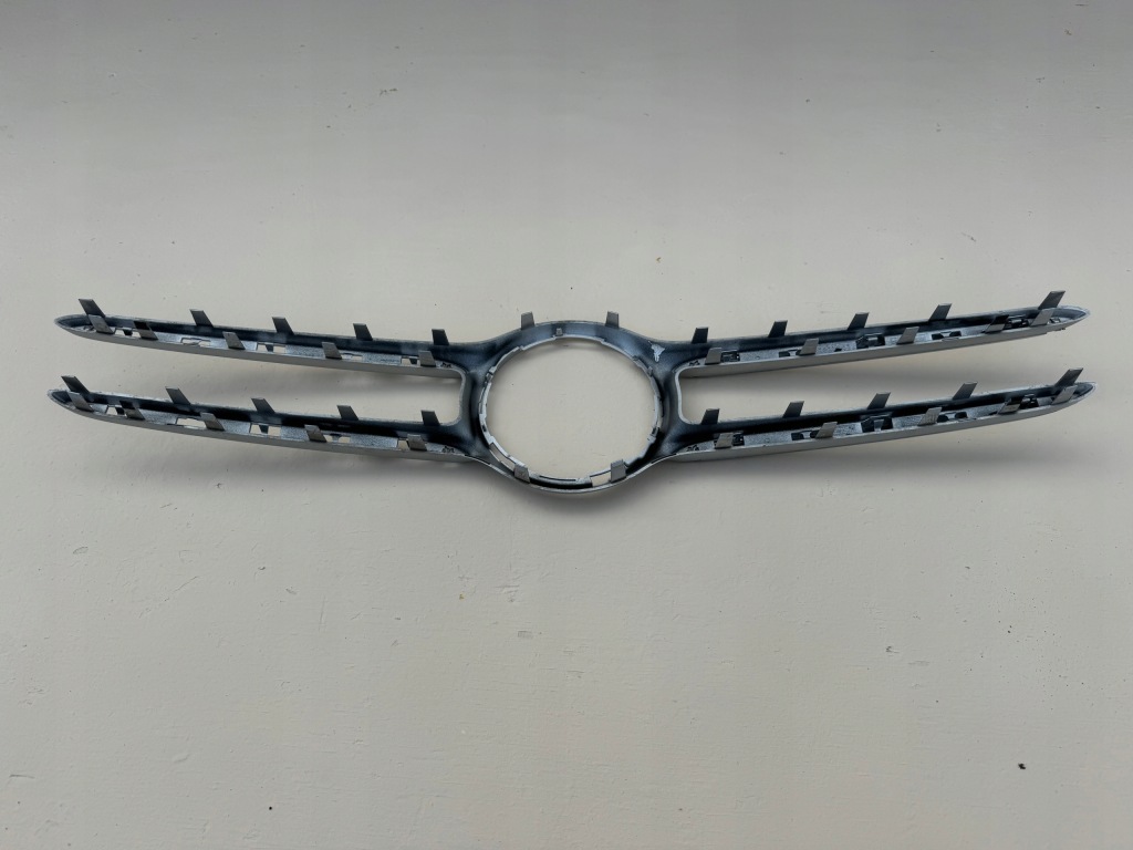 Mercedes b-klasa w247 18r- решітка радіатора накладка бампера перед a2478881000 в Україні