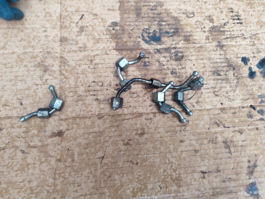 Купити Дроти трубки пального паливні fiat doblo punto alfa romeo 1.3 mjet