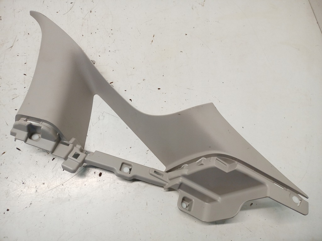 Купить Правая защита стойка задняя renault arkana d29632-jl000